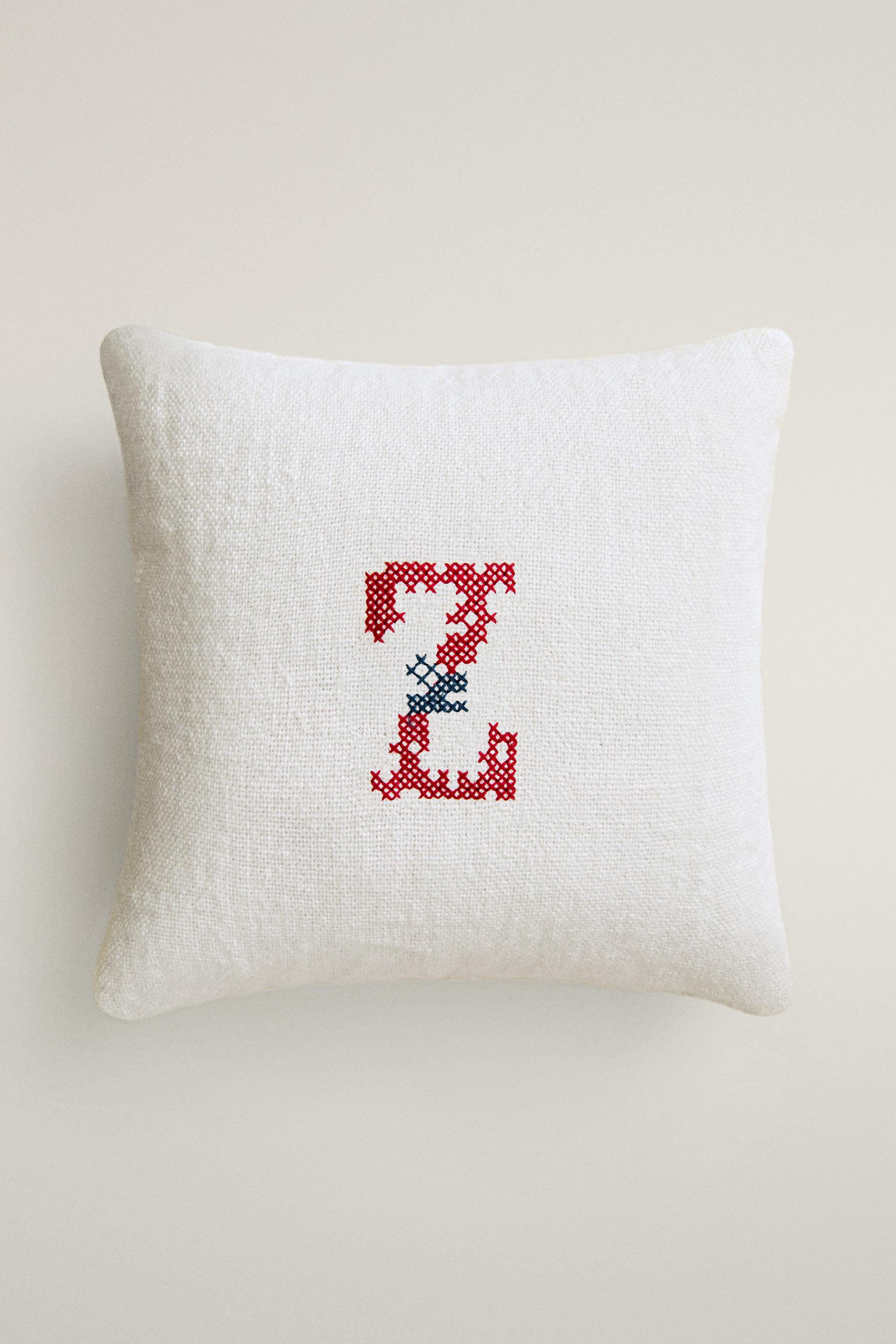 LINEN EMBROIDERED LETTER Z CUSHION